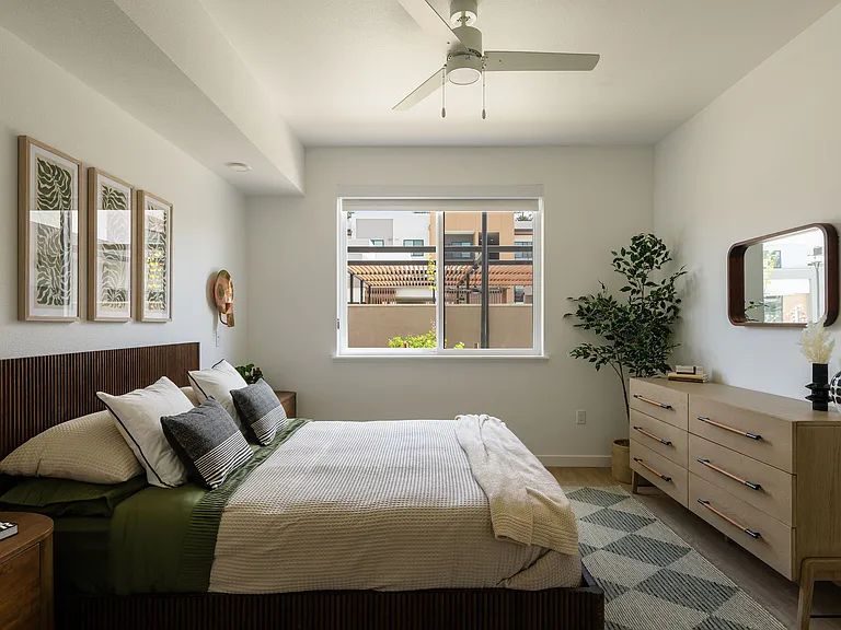 Sutter Green Apartments — Photo 5