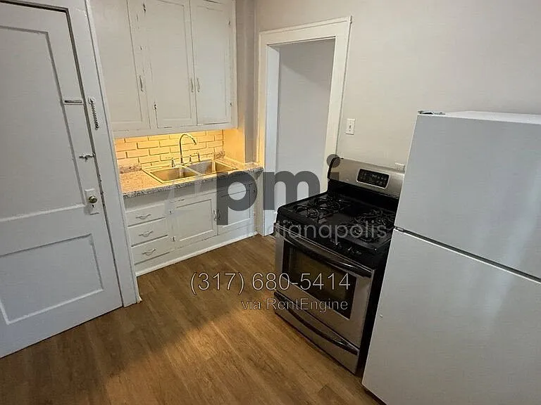 943 N Drexel Ave — Photo 9
