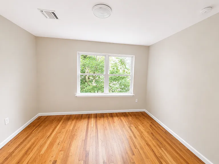 857 S 14th St #3 — Photo 7
