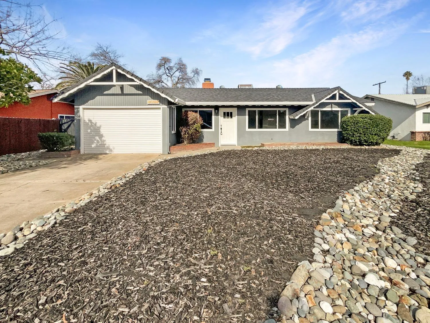 7441 Summer Ave photo 1
