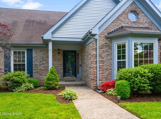 7816 Old Tree Run, Lyndon, KY 40222