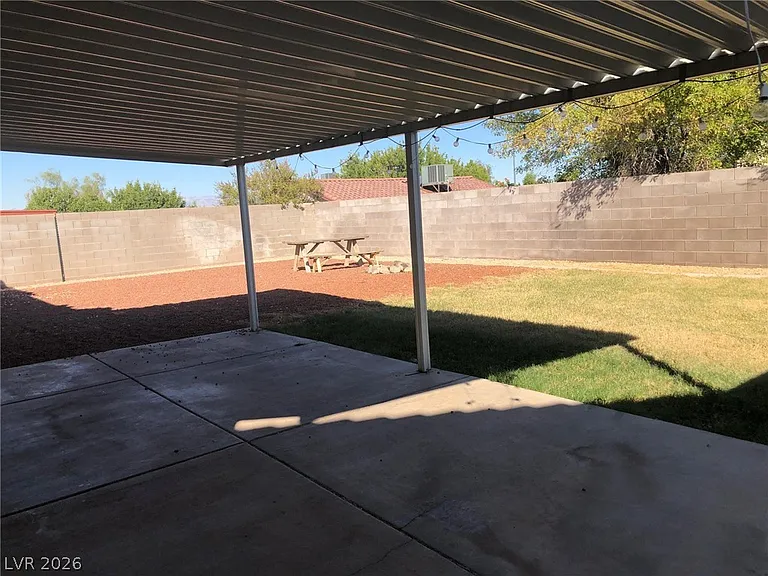 916 Clubview Dr — Photo 37