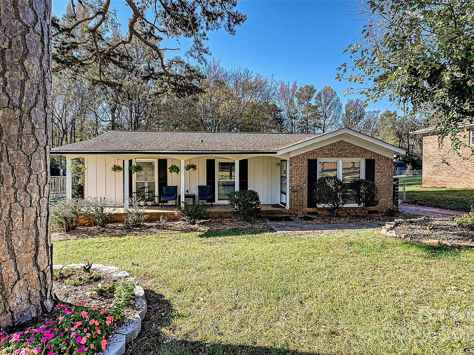 1st image of 6925 Glenmoor Dr