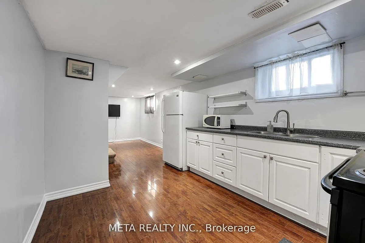 Building Photo - 53 Beatty Rd #BASEMENT