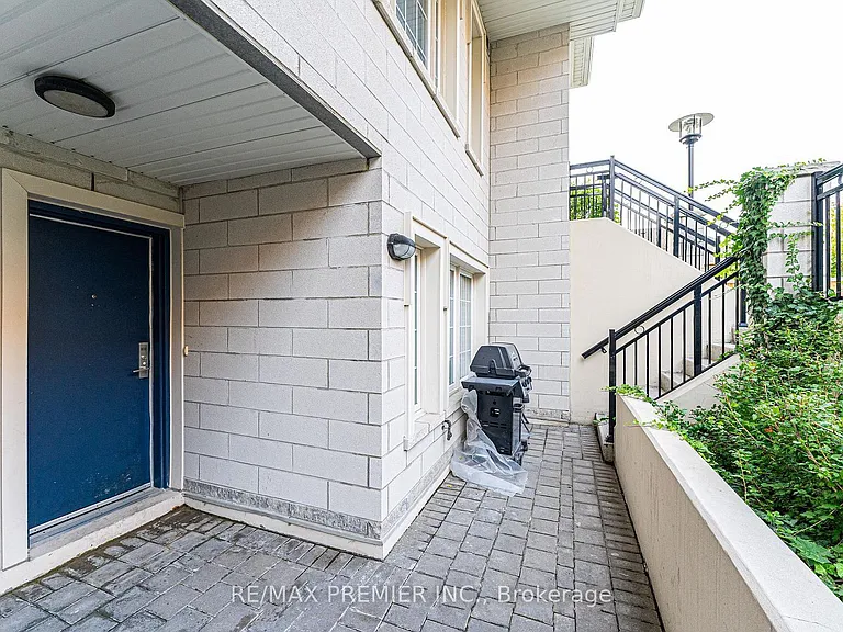 26 Bruce St #B02 — Photo 2
