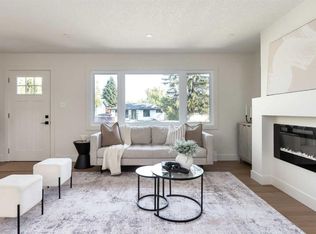 15 N Hoover Pl SW, Calgary, AB T2V 3G5