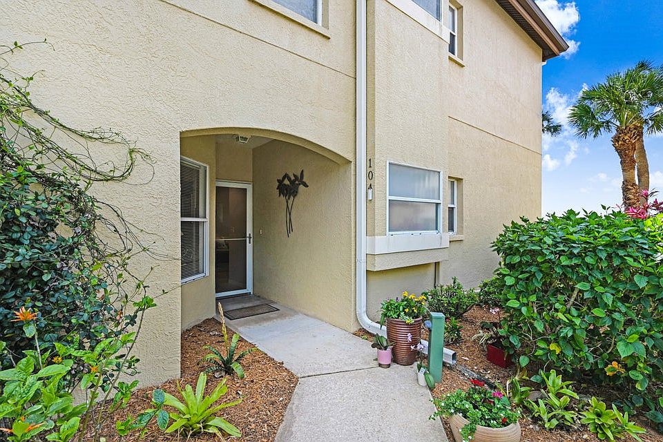 1st image of 149 Caledonia Dr APT 104
