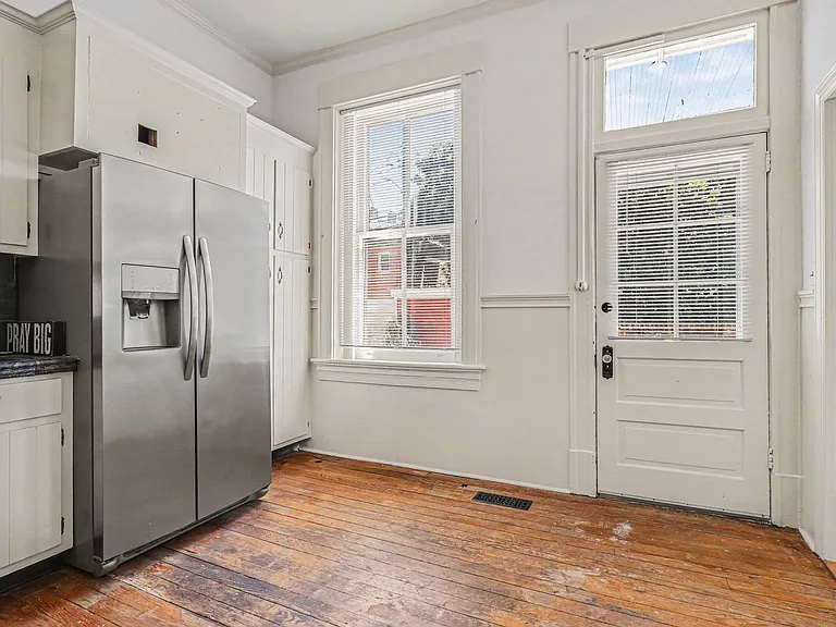 2713 W Grace St — Photo 10