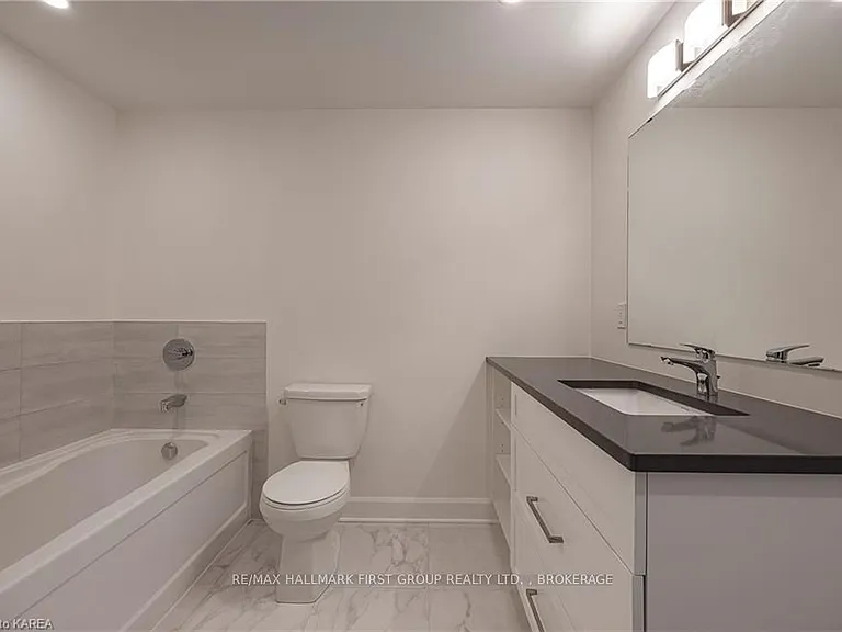 129 A South St #508 — Photo 26