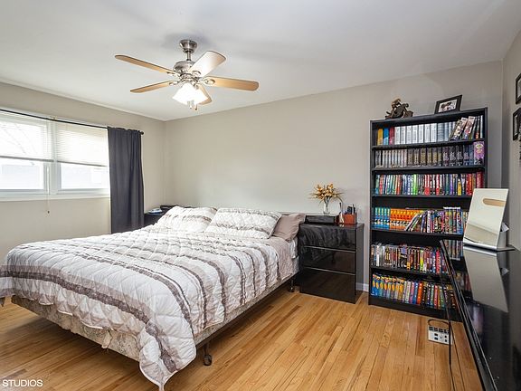 5th image of 523 Boxwood Dr