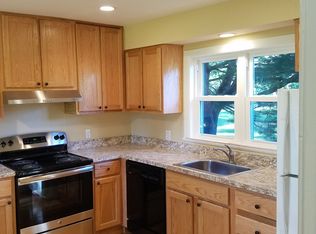 864 12th St, Hammonton, NJ 08037