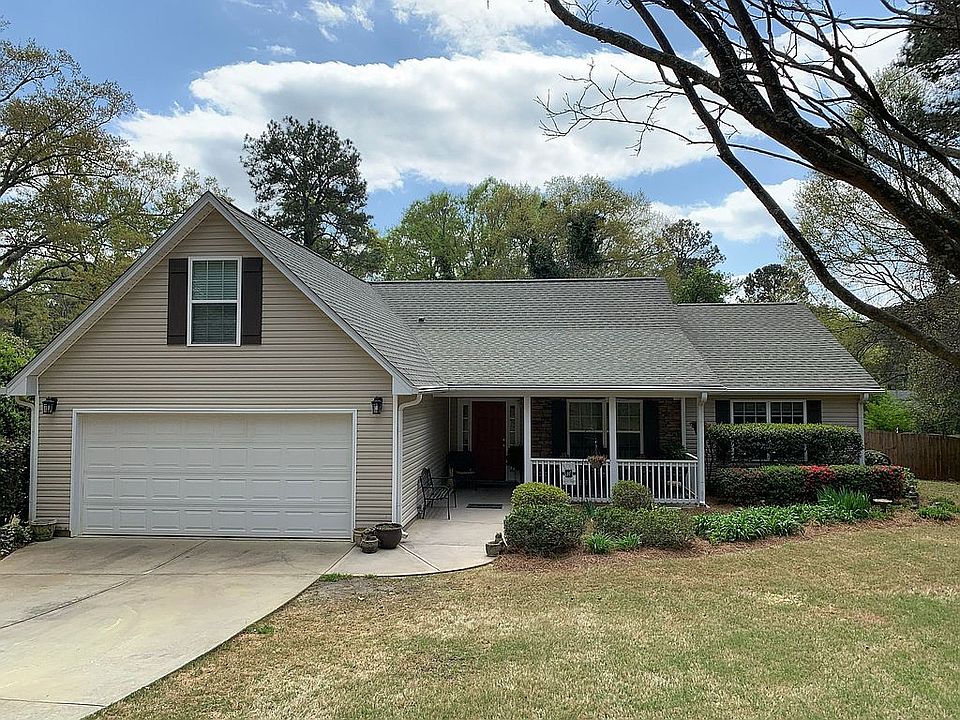 1st image of 410 Plantation Dr