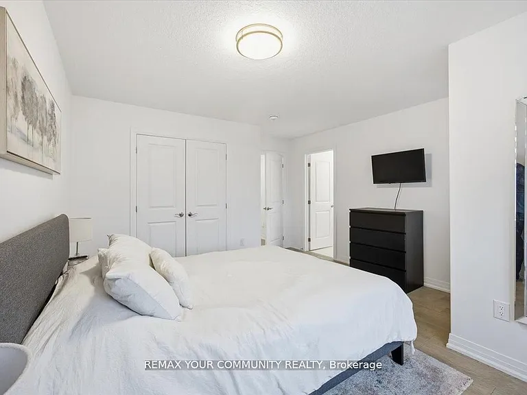 76 Sagewood Ave — Photo 16