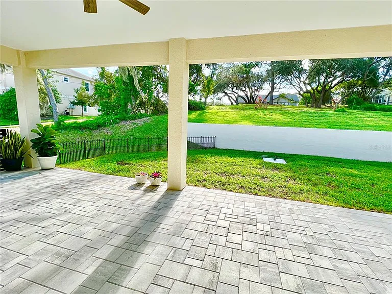 1334 Belcher Dr — Photo 10