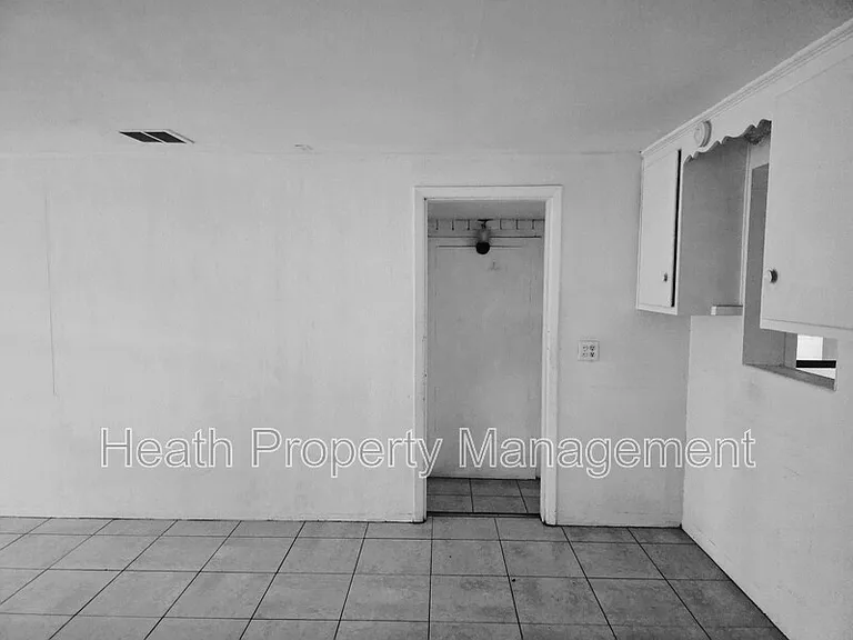 504 6th Ave NW — Photo 25