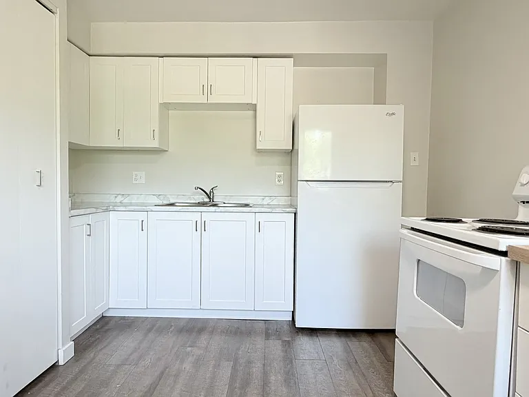 766 Indian Rd N #3 — Photo 7