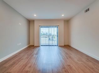 16836 Sherman Way APT 403, Van Nuys, CA 91406