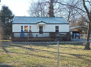 1106 Hicks Ave, Golden City, MO 64748