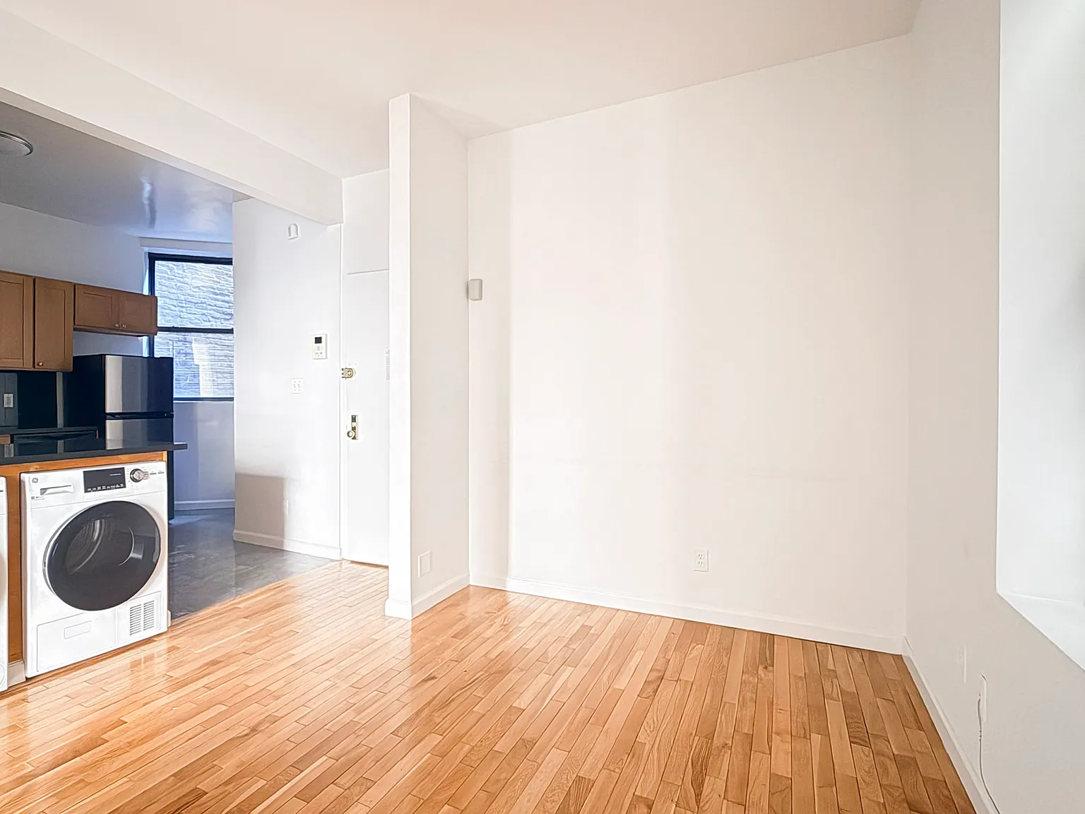 154 Columbus Avenue — Photo 3