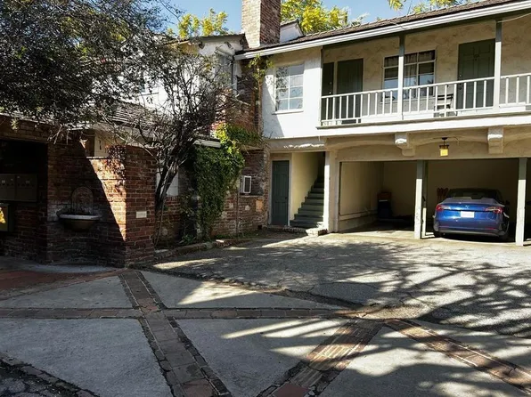 1227 1/2 N Sweetzer Ave #1227, West Hollywood, CA 90069