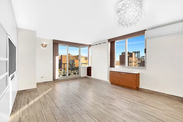 Rented by Compass | media 10