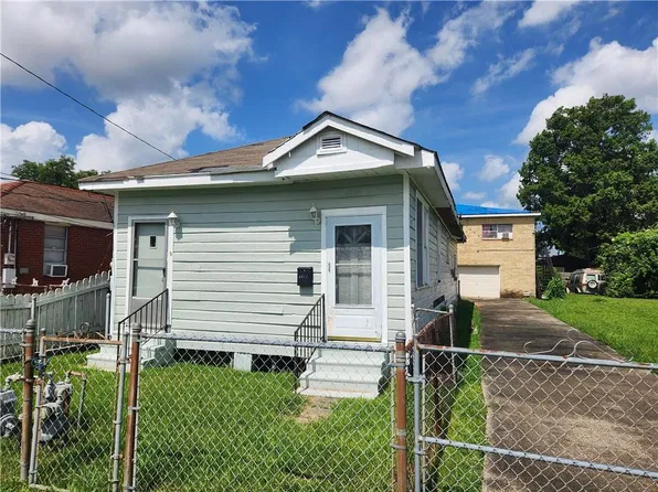 1240 Marshall Dr, Marrero, LA 70072
