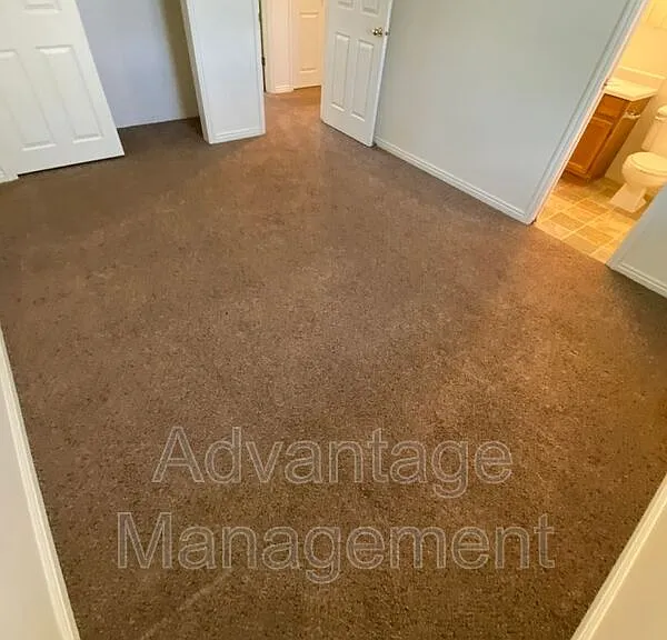 2112 W 220 N — Photo 6