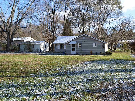 2nd image of 54042 Hanson Ct