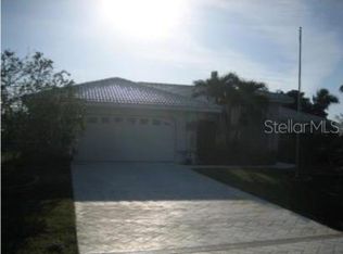1949 SE 37th Ter, Cape Coral, FL 33904