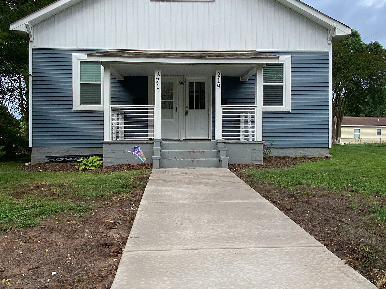2 bed, 850 sqft, $1,275 — Photo 2