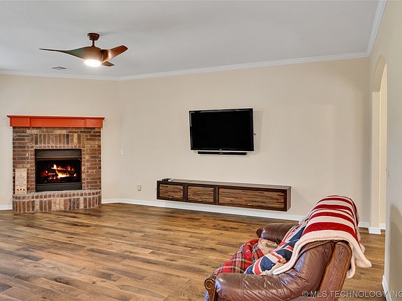 5th image of 9416 N 95th East Pl