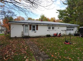 7 Clemons Dr, Fulton, NY 13069