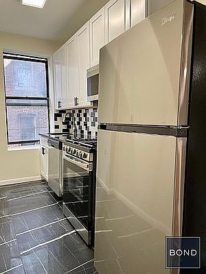 2nd image of 820 W 180th St APT 52