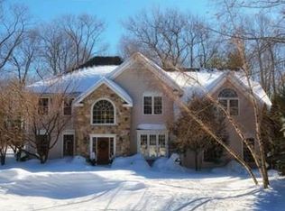 20 Southwood Dr, Southborough, MA 01772