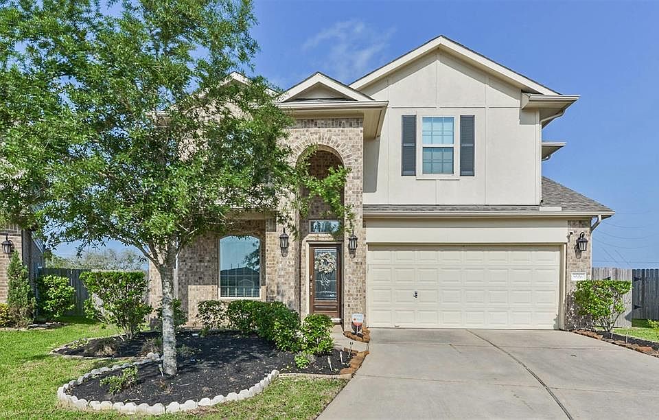 1st image of 8606 Sentosa Woods Ct