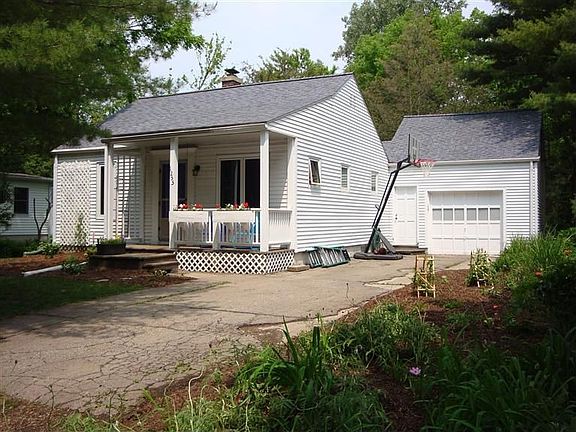 2nd image of 1255 Kensington Dr