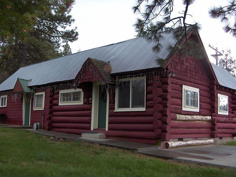 Cabin. front view