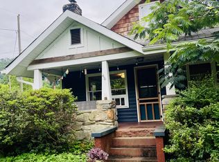 8 Curly Willow Ln, Weaverville, NC 28787