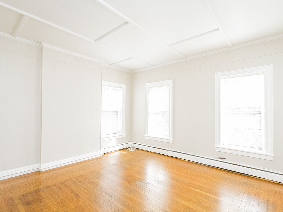 1st image of 105 Church St