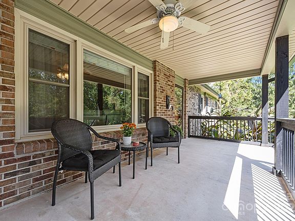 3rd image of 145 Allenwood Cir