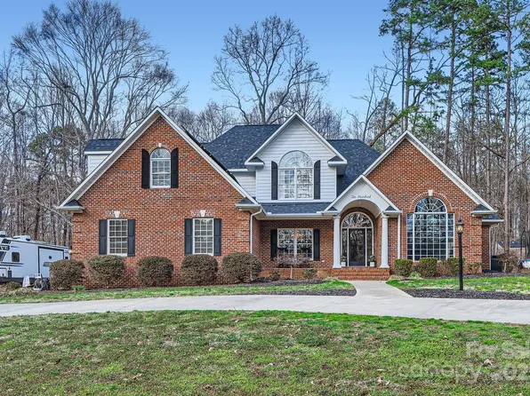 200 Elizabeth Dr, Stanfield, NC 28163