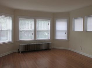 10979 S Church St APT 2A, Chicago, IL 60643