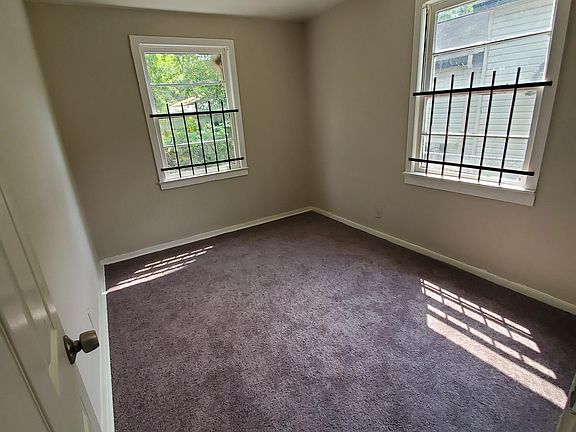 4th image of 1358 W 23rd St