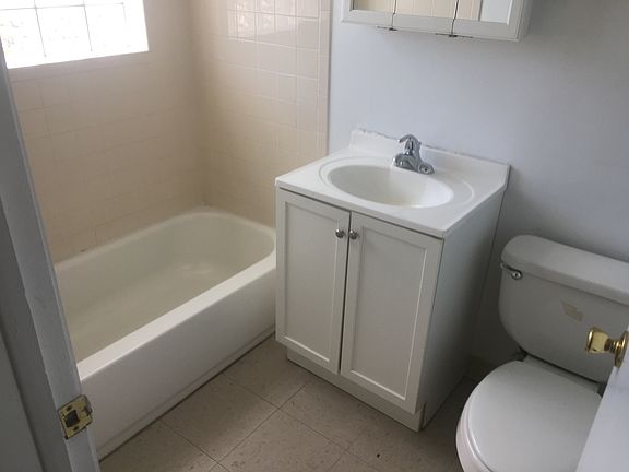 4th image of 1446 W 92nd St #14463