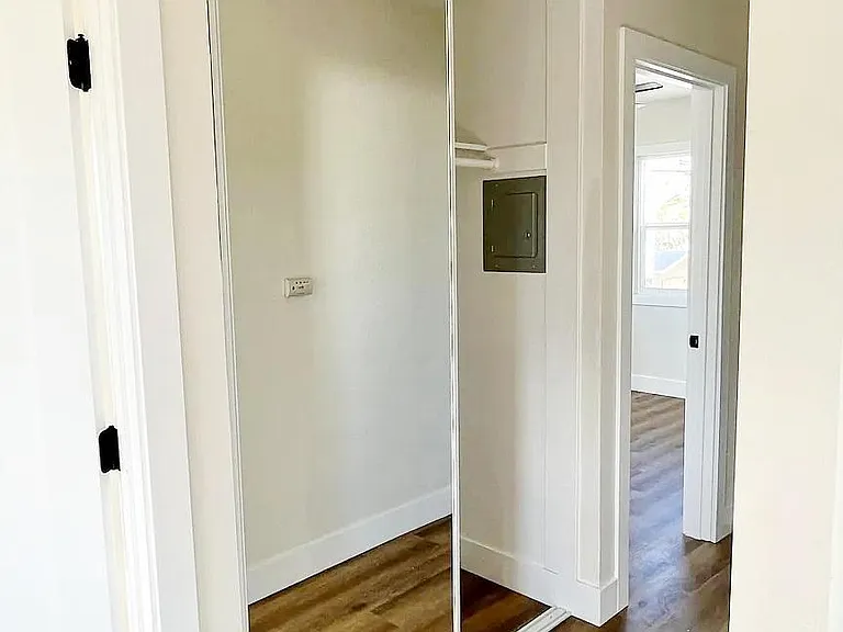 3758 Wilson Ave — Photo 9