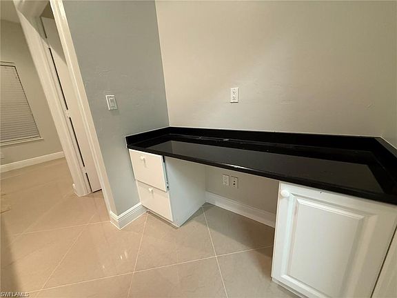 4th image of 5600 Chelsey Ln APT 202