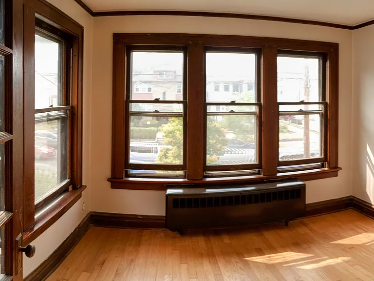 Front bedroom or office