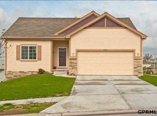 11204 S 212th St, Gretna, NE 68028