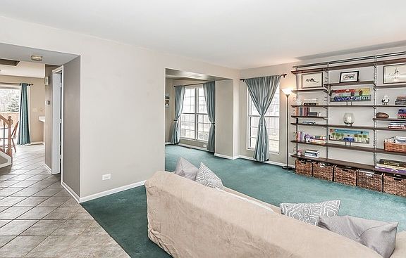 4th image of 5 Oxford Ct