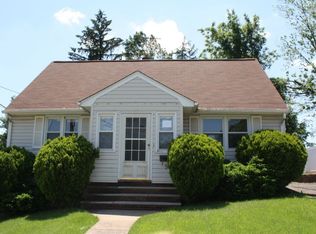 9 Stevens Rd, Clifton, NJ 07013